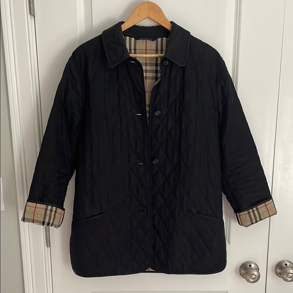 Burberry Black Quilted Jacket with Classic Plaid Lining